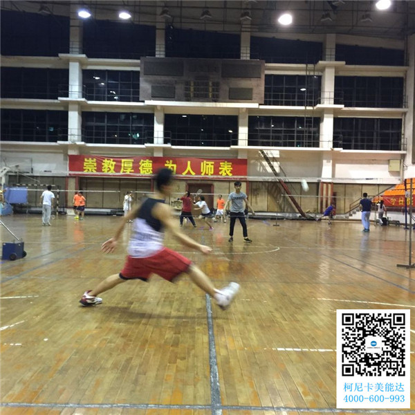 柯尼卡美能達(dá)復(fù)印機(jī)代理商羽毛球賽第7回合之精彩選徒兒比賽中